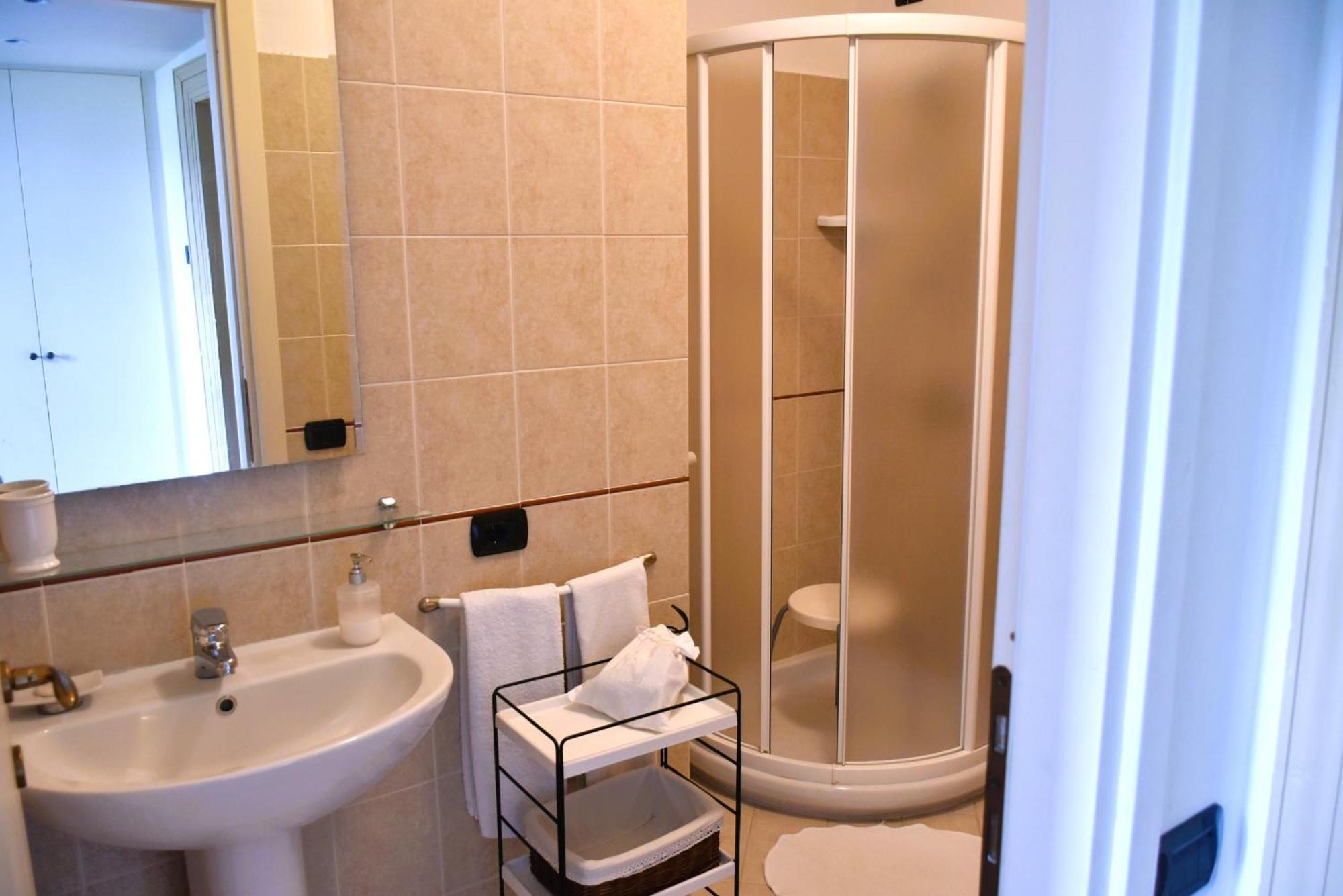 Apartamento Residenza Ca' laRipa Solto Collina Exterior foto